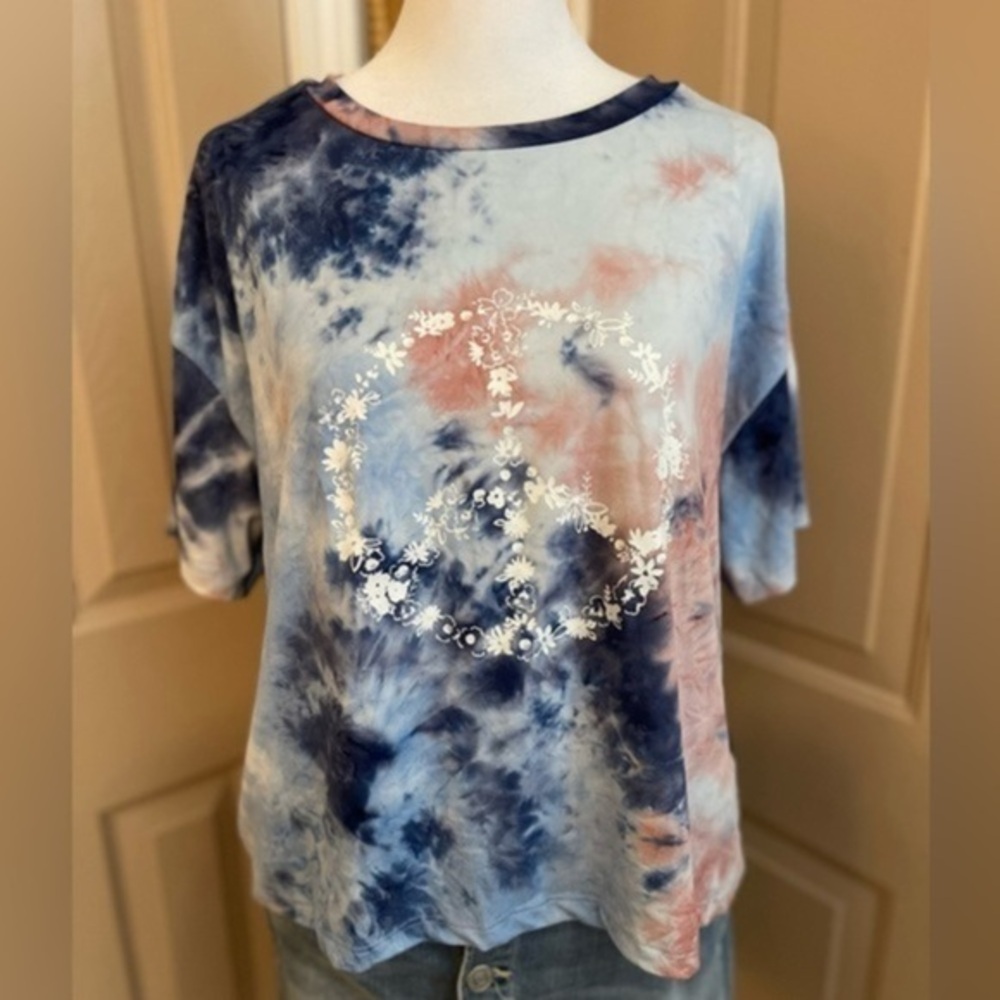 Wallflower tie dye blue & pink peace symbol cropped short sleeve t-shirt Size L